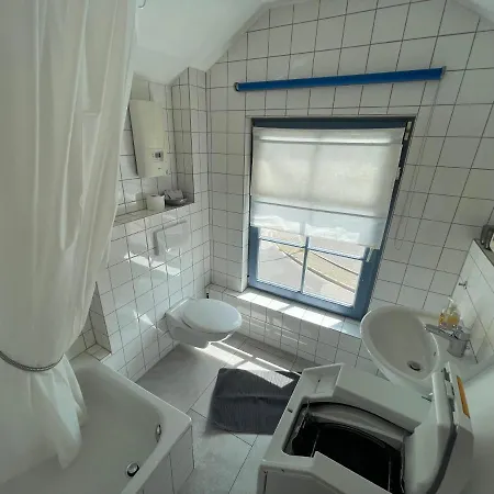 Kunst Und Bergbauflair An Der Ruhr - Inklusive Netflix & Prime Apartment Bochum
